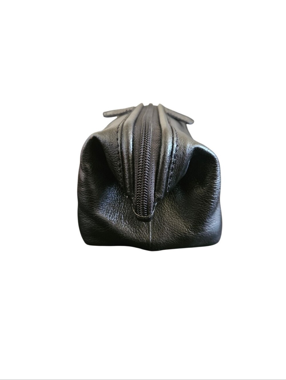 Dopp Men's Black Genuine Leather Zip- Up Toiletry Bag - Picture 3 of 9